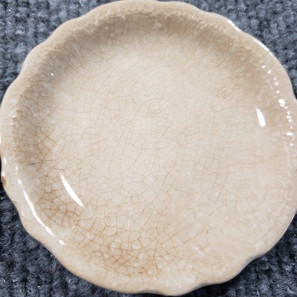 Tan/Cream Vintage Porcelain Butter Pats Some Crazing And Discoloration - Picture 3 of 4